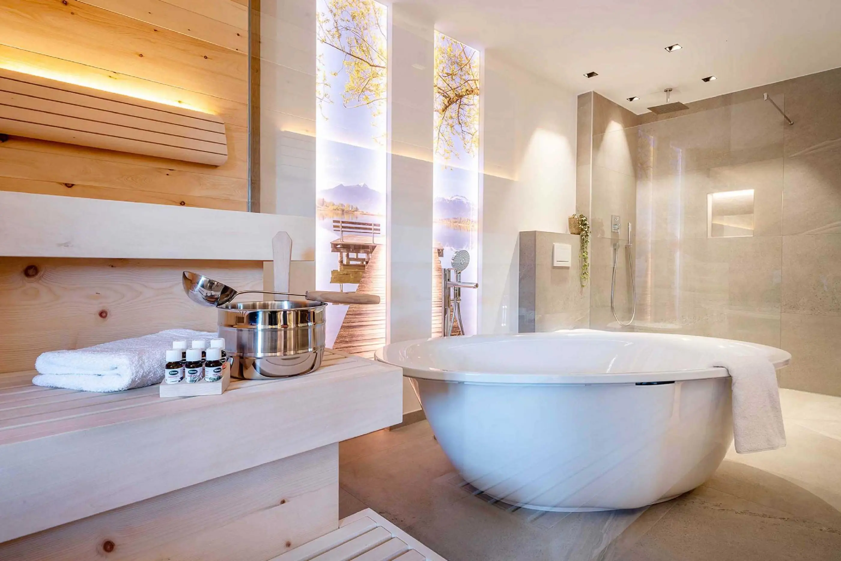 Kinderspielplatz Streicheltiere Mitarbeit im Stall Traktor fahren