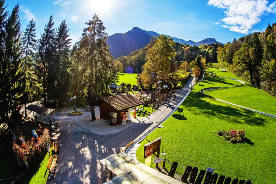 Sommer-Rodelbahn Parkeisenbahn Märchenwelt